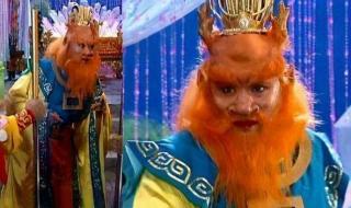 金钱豹扮演者送祝福 金钱豹扮演者送祝福