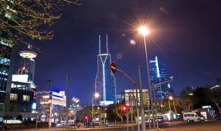 描写上海滩的经典诗句 夜色下的上海滩txt